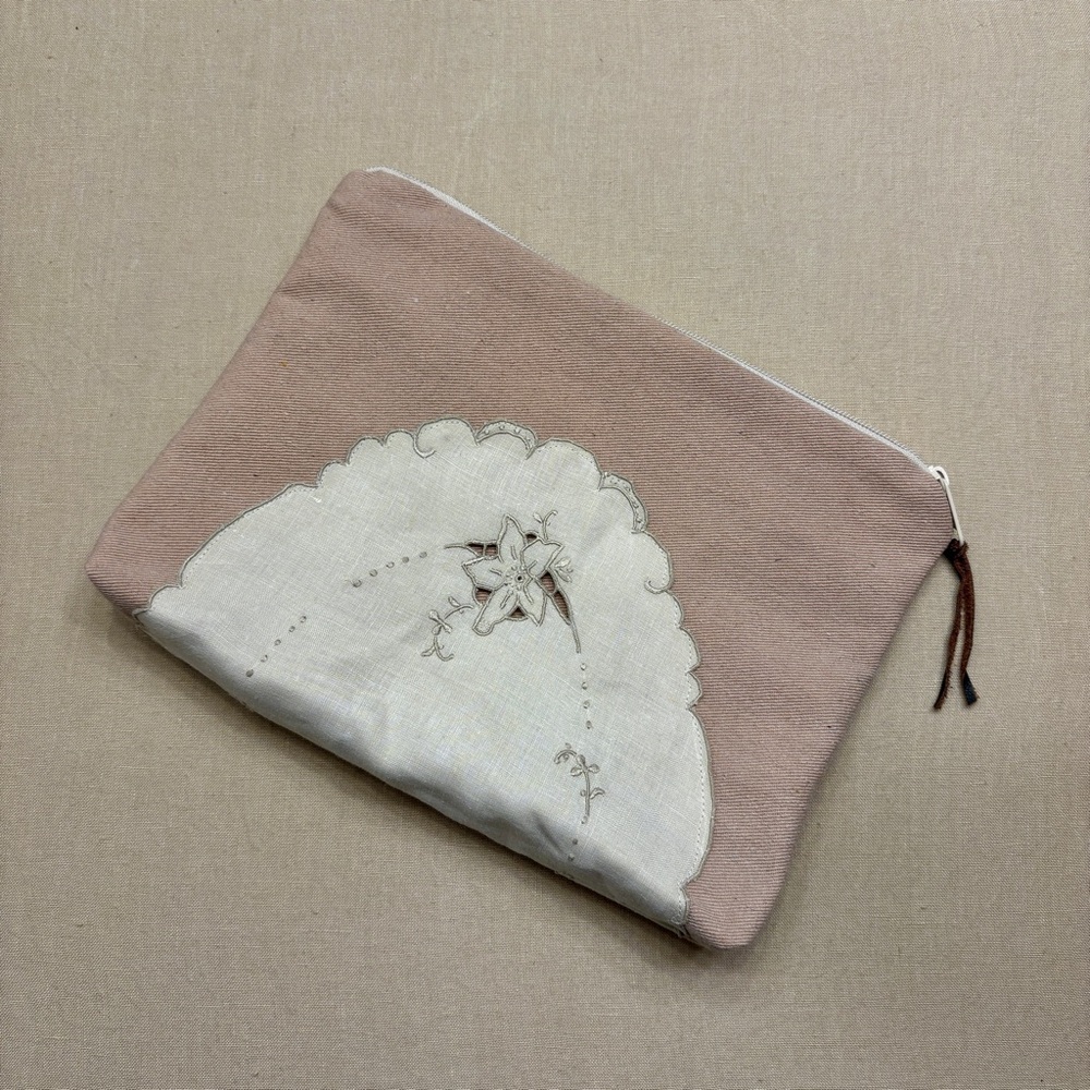 Elegant Rose and Cream Embroidery Clutch Zippered Makeup Pouch NWT